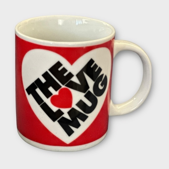Vintage "The Love Mug" Tea Coffee Cup Hot Cold Red White Heart - Picture 1 of 4